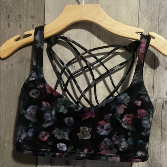 Lululemon sports bra lot size 4 - Picture 12 of 16